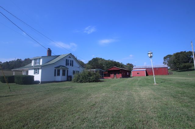 60 Riddle Rd, Shelbyville, TN 37160