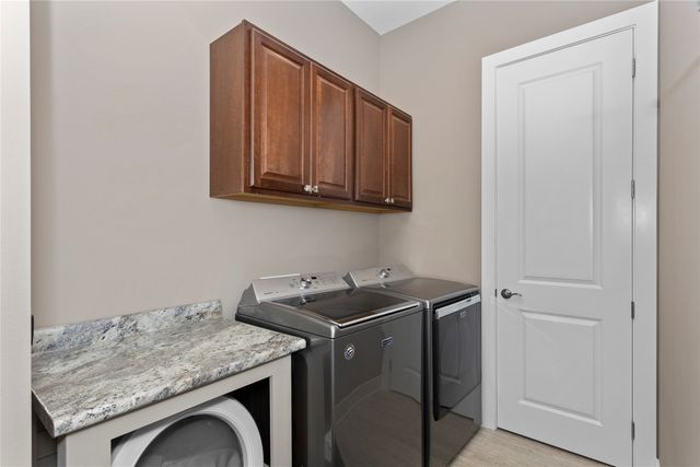 6106 Aspen Drive, West Des Moines, IA 50266