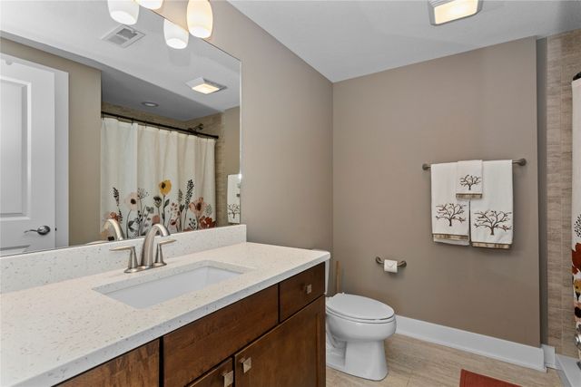 6106 Aspen Drive, West Des Moines, IA 50266