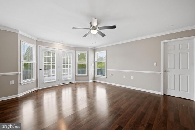 65 LIVE OAK CT, Martinsburg, WV 25405