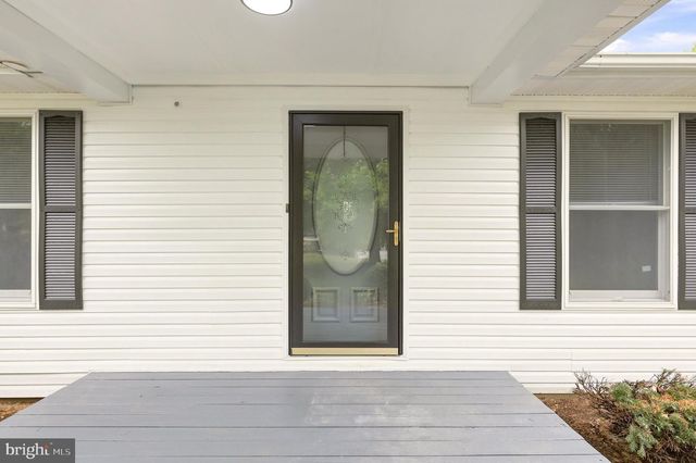 65 LIVE OAK CT, Martinsburg, WV 25405