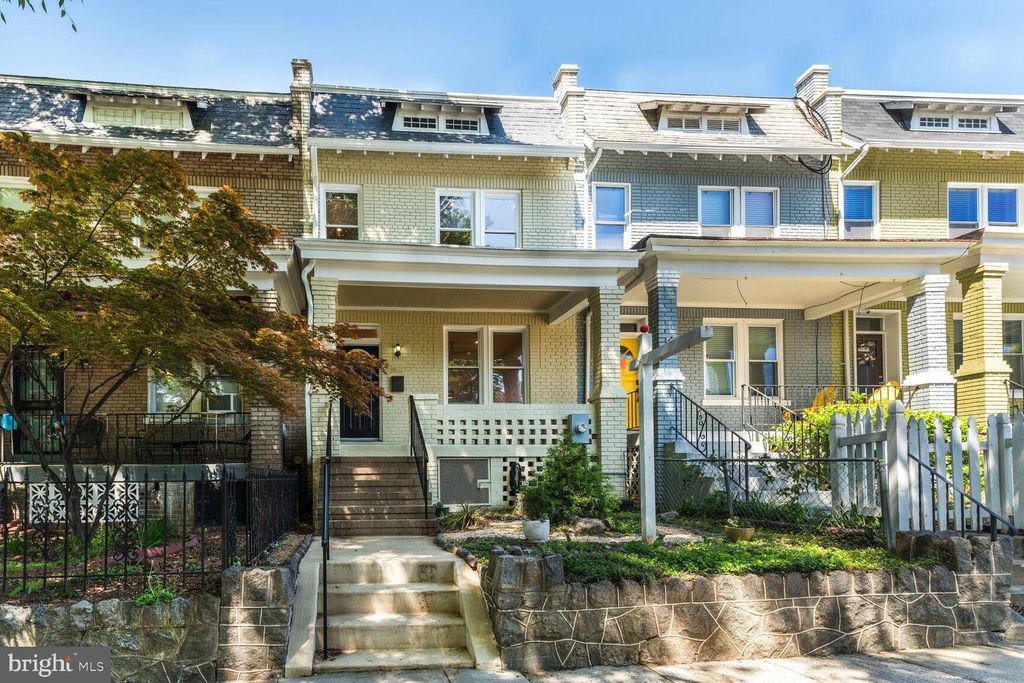 1406 ORREN ST NE, Washington, DC 20002