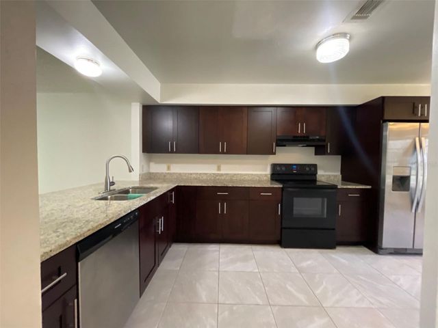 809 GLASTONBURY DRIVE, Kissimmee, FL 34758