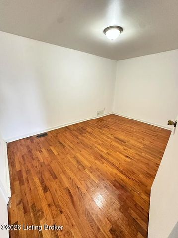 1376 Kings Church Rd, Taylorsville, KY 40071