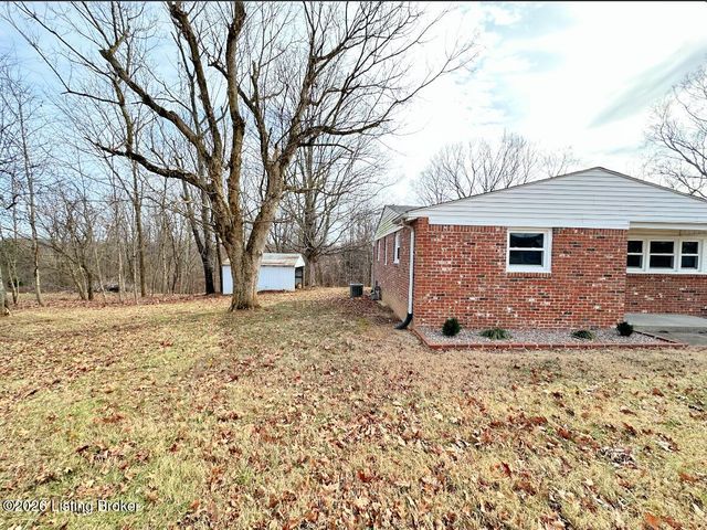 1376 Kings Church Rd, Taylorsville, KY 40071