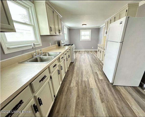 1376 Kings Church Rd, Taylorsville, KY 40071