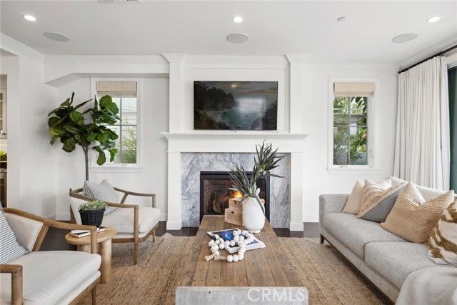 126 Ruby Avenue, Newport Beach, CA 92662