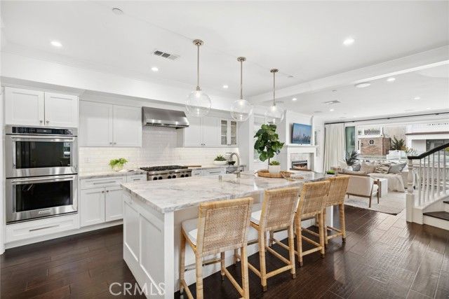 126 Ruby Avenue, Newport Beach, CA 92662