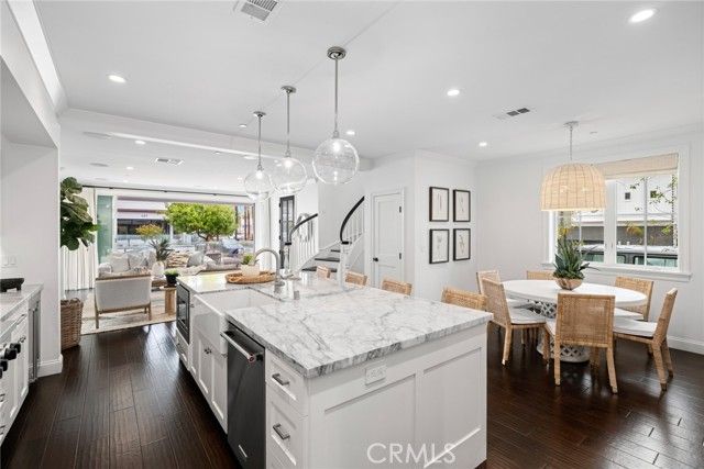 126 Ruby Avenue, Newport Beach, CA 92662