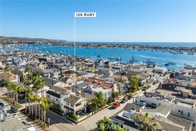126 Ruby Avenue, Newport Beach, CA 92662