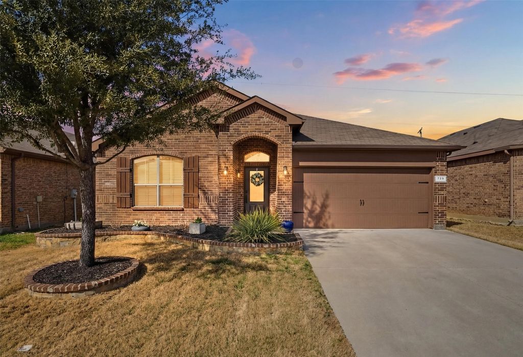 729 Key Deer Drive, Fort Worth, TX 76028