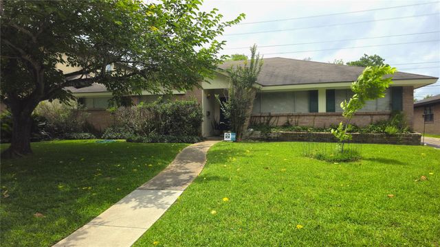 9130 Bassoon Drive, Houston, TX 77025