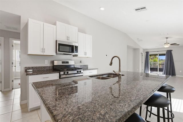 5161 WHITE CHICORY DRIVE, Apollo Beach, FL 33572