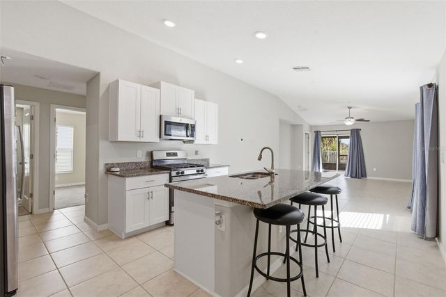 5161 WHITE CHICORY DRIVE, Apollo Beach, FL 33572