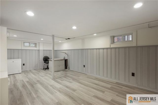 25 Voorhees Place, Metuchen, NJ 08840