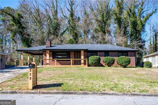 228 W Simon Terrace NW, Atlanta, GA 30318