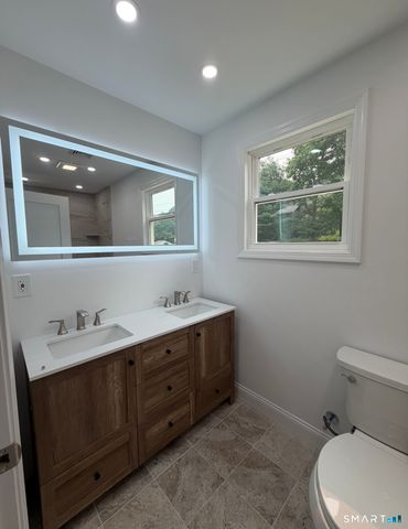 106 Glenwood Road, Clinton, CT 06413