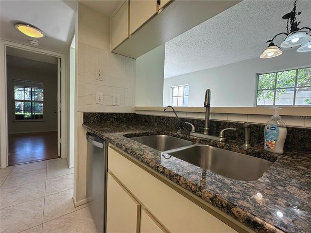3004 BONAVENTURE CIRCLE 102, Palm Harbor, FL 34684