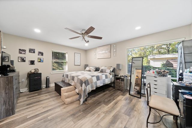 439 Catherine Cove Road, Malvern, AR 72104