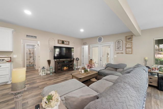 439 Catherine Cove Road, Malvern, AR 72104