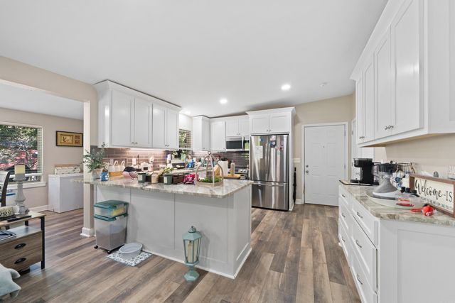 439 Catherine Cove Road, Malvern, AR 72104