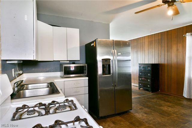 1833 Cleveland Street, Salem, OH 44460