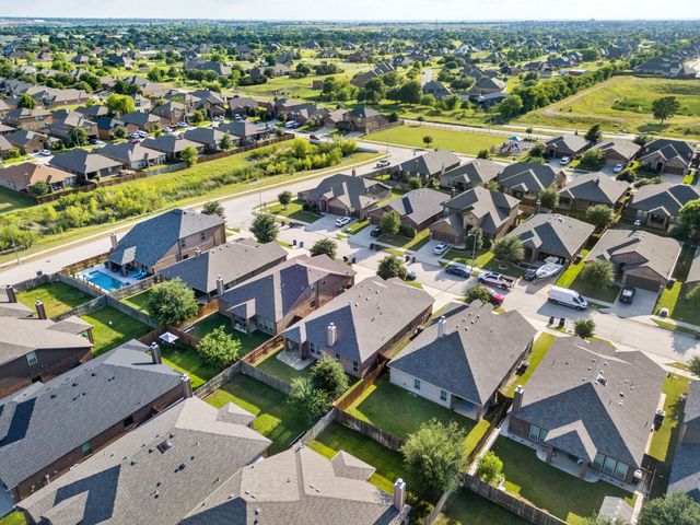 11312 Gold Canyon Drive, Fort Worth, TX 76052