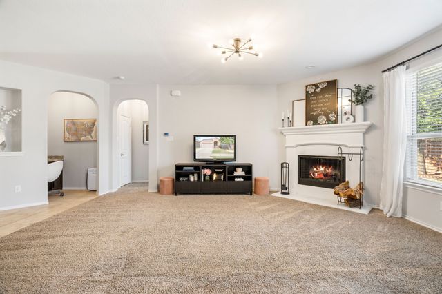 11312 Gold Canyon Drive, Fort Worth, TX 76052