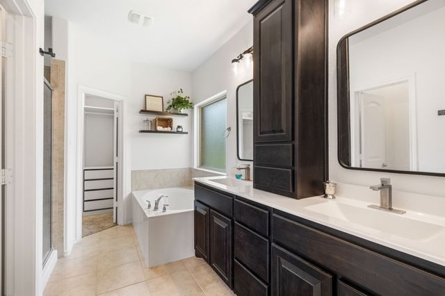 11312 Gold Canyon Drive, Fort Worth, TX 76052