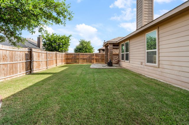 11312 Gold Canyon Drive, Fort Worth, TX 76052