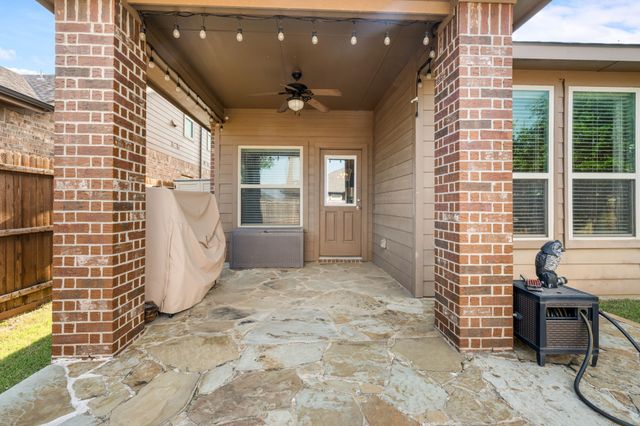 11312 Gold Canyon Drive, Fort Worth, TX 76052