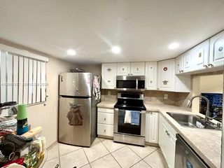 3905 N Nob Hill Rd 312, Sunrise, FL 33351