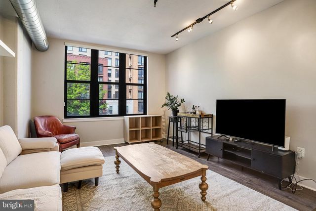 2125 14TH ST NW #322, Washington, DC 20009