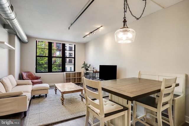 2125 14TH ST NW #322, Washington, DC 20009