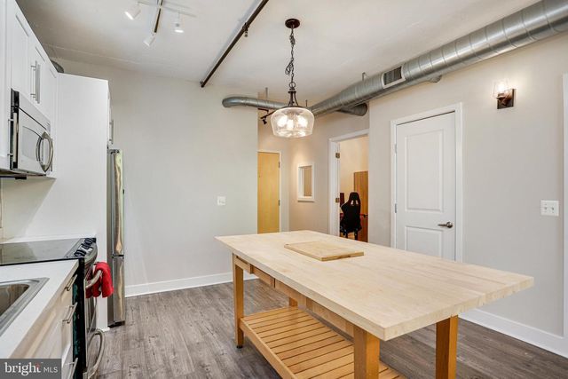 2125 14TH ST NW #322, Washington, DC 20009