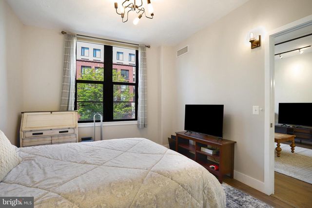 2125 14TH ST NW #322, Washington, DC 20009