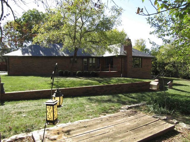 160 S Estates Dr., Salina, KS 67401
