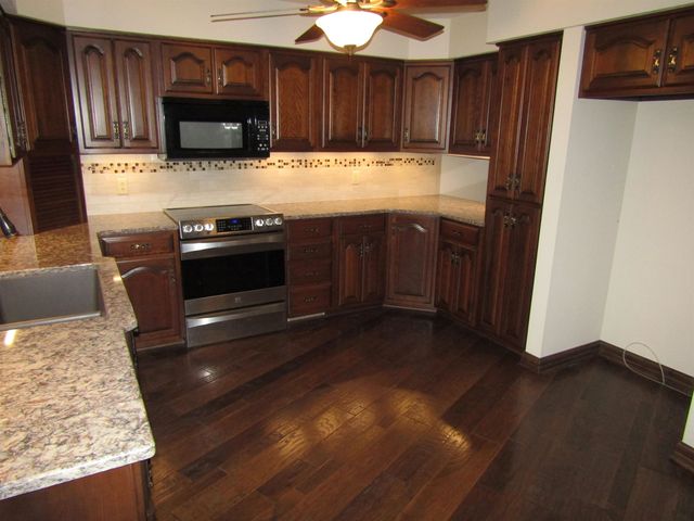 160 S Estates Dr., Salina, KS 67401