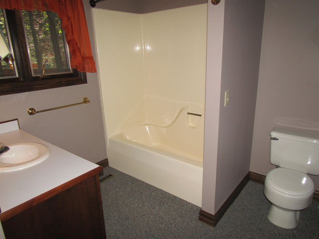 160 S Estates Dr., Salina, KS 67401