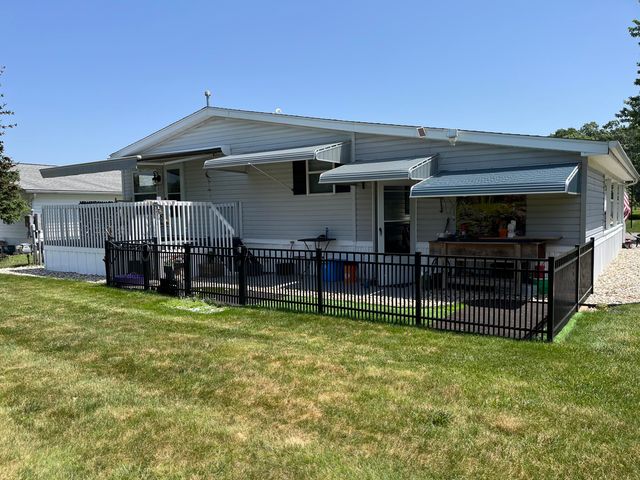 7286 Oak Brook Circle, Portage City, MI 49002
