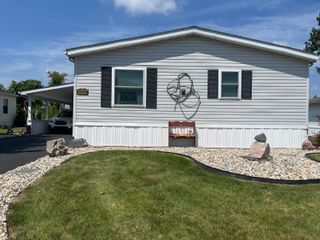 7286 Oak Brook Circle, Portage City, MI 49002