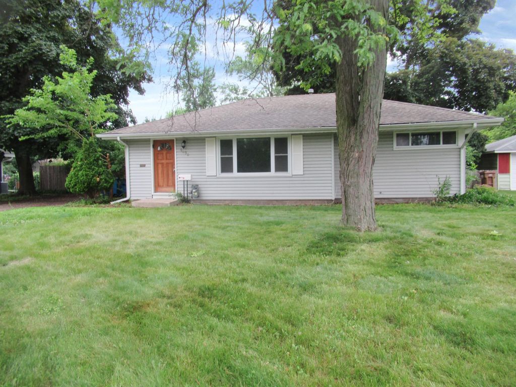 9030 15th Avenue S, Bloomington, MN 55425