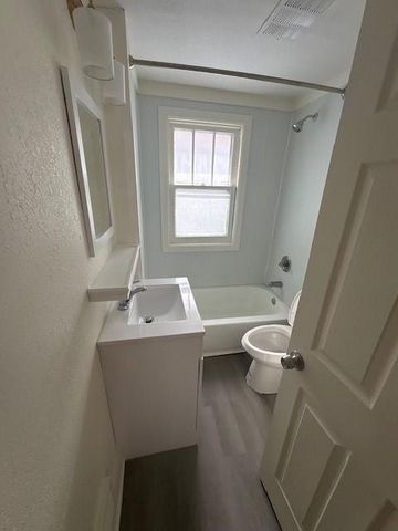 3337 Cypress Avenue, Kansas City, MO 64128