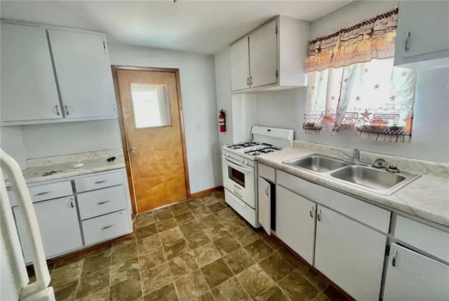 746 6th Avenue, Coraopolis, PA 15108