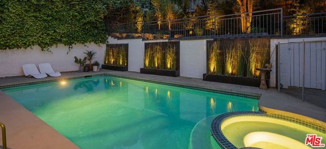 11734 Sunshine Terrace, Studio City, CA 91604