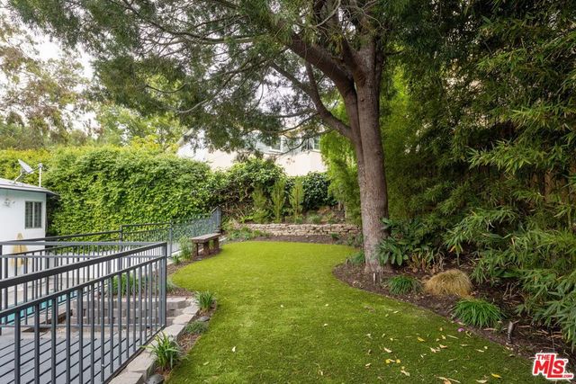 11734 Sunshine Terrace, Studio City, CA 91604