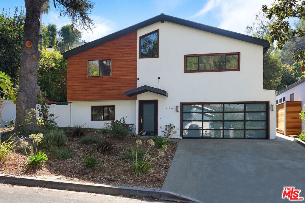 11734 Sunshine Terrace, Studio City, CA 91604