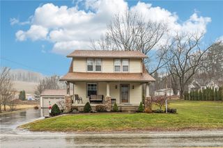 714 Harmony Baptist Rd, Shenango Twp, PA 16101