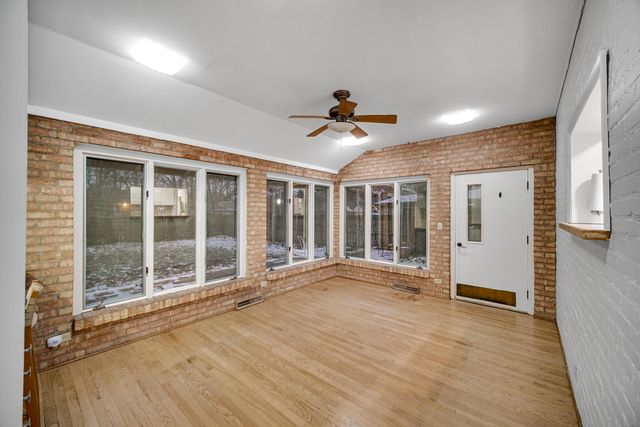 8339 Northcote Avenue, Munster, IN 46321