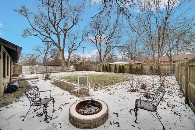 8339 Northcote Avenue, Munster, IN 46321